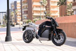 Zvuk ticha: vývoj charakteru modelu Honda WN7